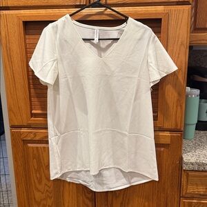 Zenana Outfitters Cream V-Neck Top